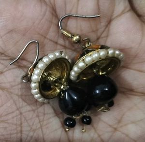 Bundle of 5 Preloved Earrings