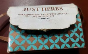 Just Herbs Lipsticks Set