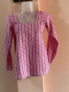 Pink Patterned short kurti