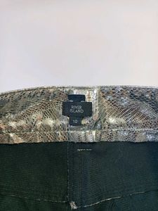 Metallic Silver Cropped Pants