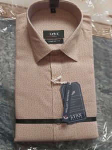LYNX Comfort Fit Shirt New With Tag