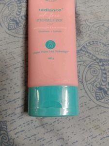 Aqualogica Radiance+ Oil-Free Moisturizer