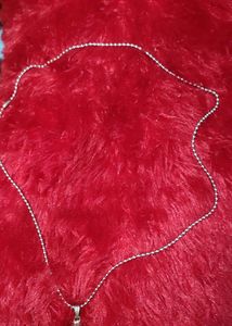 4 Set Earrings+1locket Combo