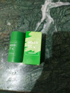 Green Colour Mask For Brightness Of Facemedi