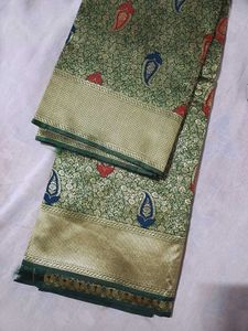 💥🆕️ Heavy Woven Green Silk Saree