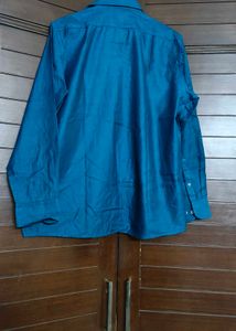 Richlook Men Blue Textured Cotton Party Shirt