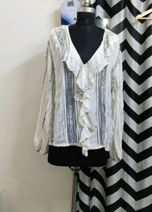 Plus Size Frilled Lace Top