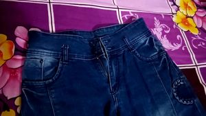 BLUE GLAMOROUS WOMEN&#39;S JEANS(size28)