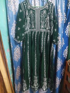 Elegant Green Embroidered Kurta