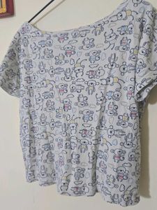S/M size can wear it - crop top