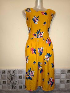 🎁Buy 2 Get 1 Free 🎁Size M/L Floral Yellow Dress
