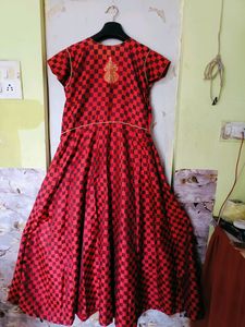 Entic Gown