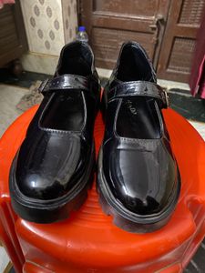Black Platform Shoes