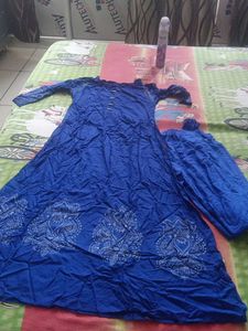 Blue Printed Kurta Set With Leggi
