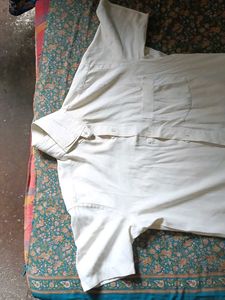Men&#39;s White Short Sleeve Shirt