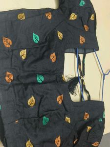 Elegant Black Leaf Print Blouse