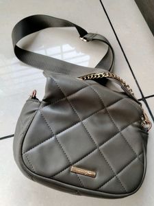 Stylish Quilted Crossbody Bag