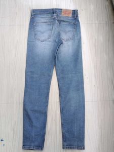 100% Authentic Vintage Levi&#39;s Jean Measure W28 L32