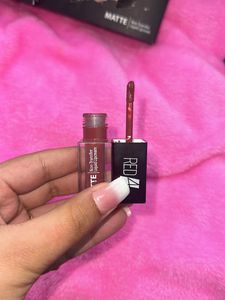 EVERGREEN MATTE LIPSTICK
