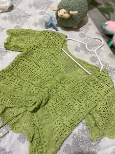 GREEN KNITTED TOP