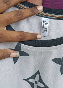 Combo Of Tops And Sweatshirt Full Sleeve ☺