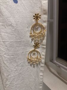 Set Of Two Pearl Earrings !