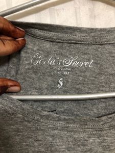 Carlas Secret Grey Short Sleeve Top