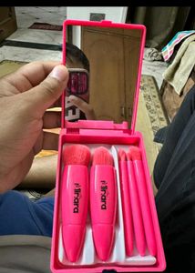 Makeup Brush 🖌️