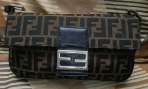 👜Fendi Baguette - Iconic Style bag/pouch