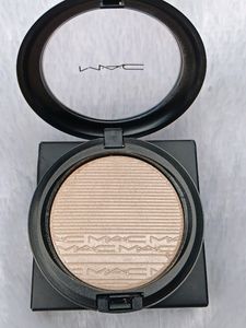 Mac Highlighter ♥️💕
