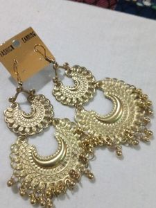 Earings