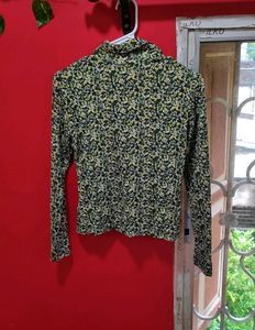 H&amp;M Floral Turtleneck Top