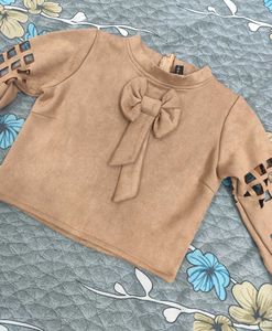 Cute Crop Top with Bow Detail
