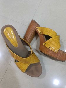 CATWALK Heels Size 39.