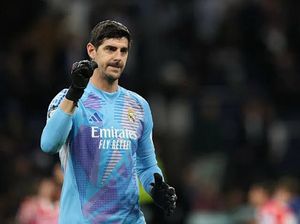 Real Madrid goalkeeper premium football Jersey
