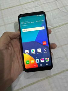 LG Q6 Plus Smartphone