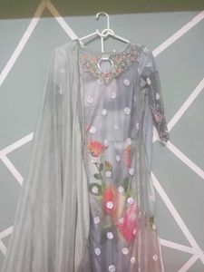 embroidery designs suit