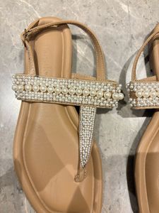 Beaded Rhinestone &amp; Pearls Flat Sandals 👡