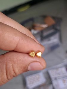 Heart Stud Earrings Gold
