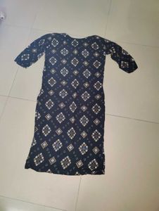 Black &amp; Gold Printed Kurti