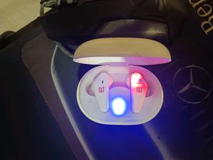 OnePlus copy earbuds