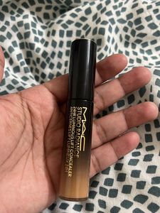 Original Mac Studio Radiance Concealor - NC 40