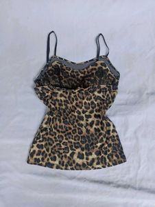 Leopard tops