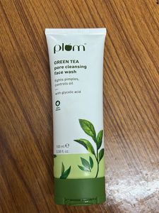 Plum Green Tea Pore Cleansing Facewash