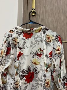 Floral Print Tie Neck Top