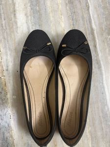 Bata women black ballerinas with bow