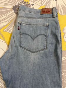 Light Wash Denim Jeans