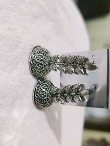 Leaf Traditional Metal Jhumki