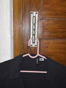 H&amp;M Tie Crop Top