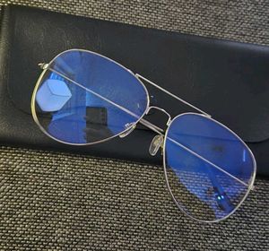 Stylish Silver Aviator Glasses